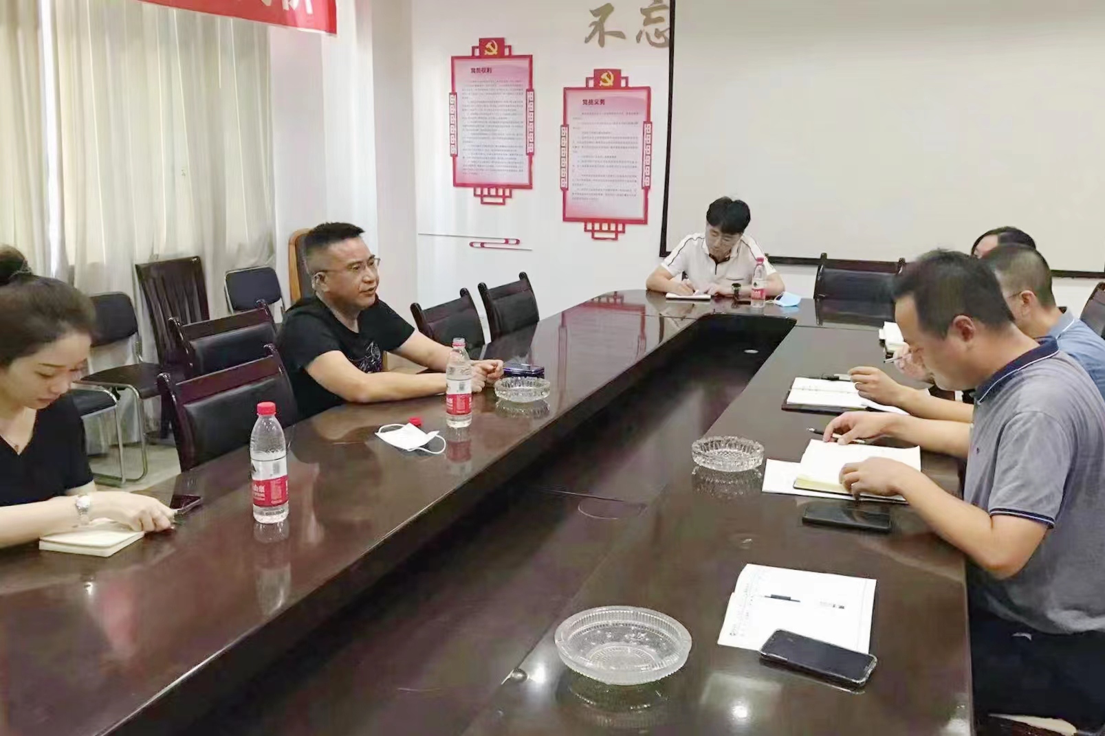 �ڲ�888����Ϊ���ٷ���վ��ҵ��˾��������һ�е�������˾���ָ������