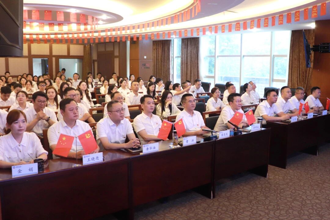 497cf857b49a27351d6abfbe47902f4b