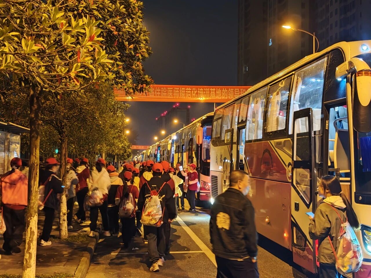 �ڲ�888����Ϊ���ٷ���վ����Բ�����2025�ɶ��������������ʹ��